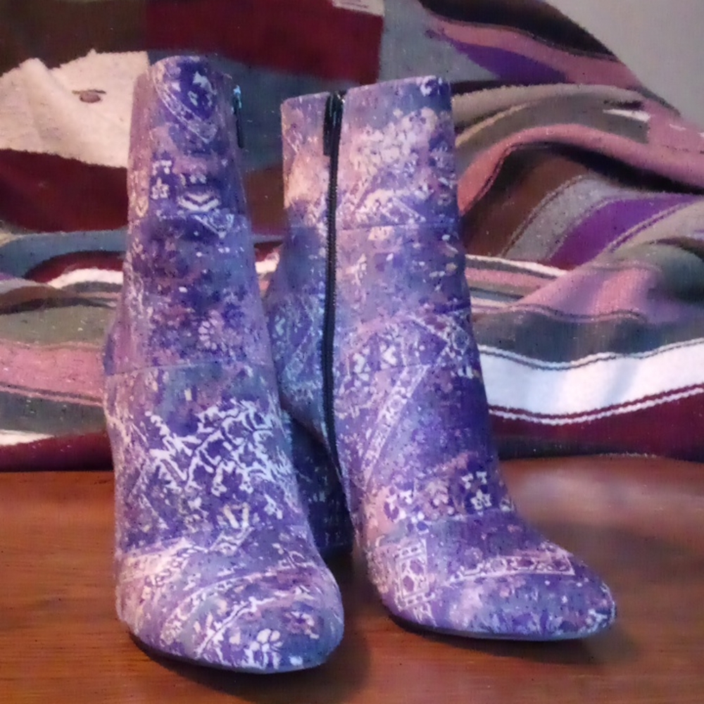 Multi color purple heeled boots